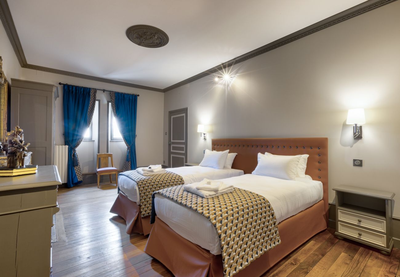 Villa in Cuisery - Château de Montrevost