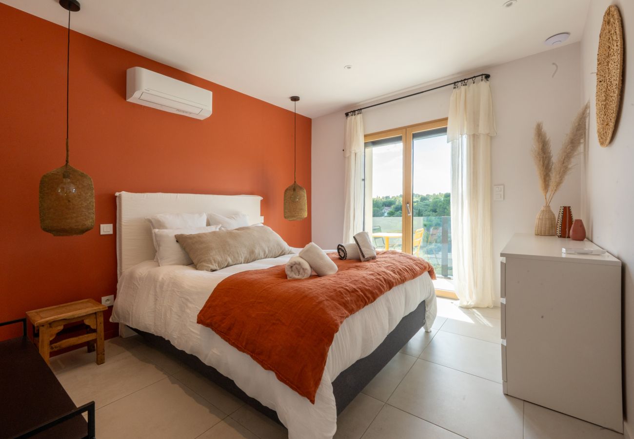 Villa in Nîmes - garrigues