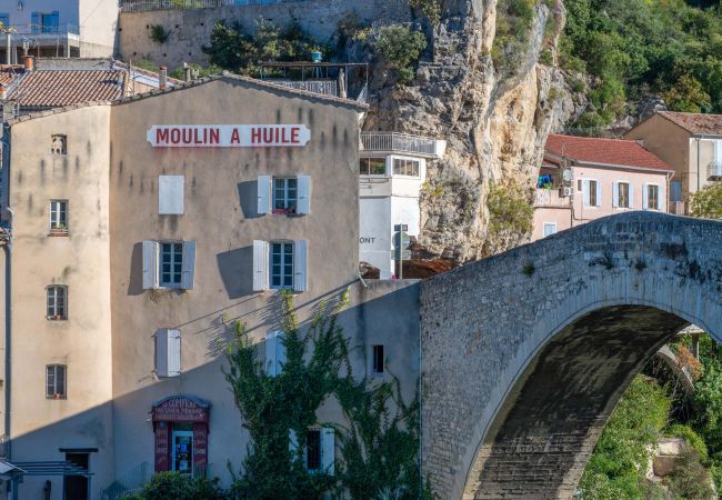 Villa à Nyons - La Vallée Villa à Nyons - La Vallée