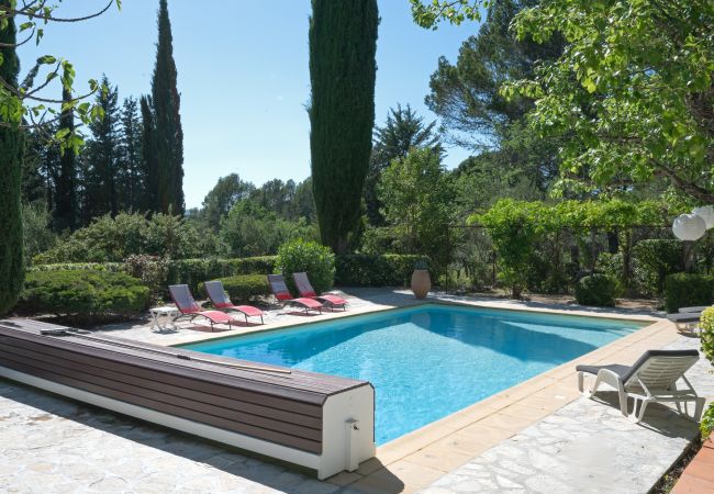 Piscine Chauffée avec Volet et Terrasse ensoleillée au Mas de Charles, Lorgues, Provence