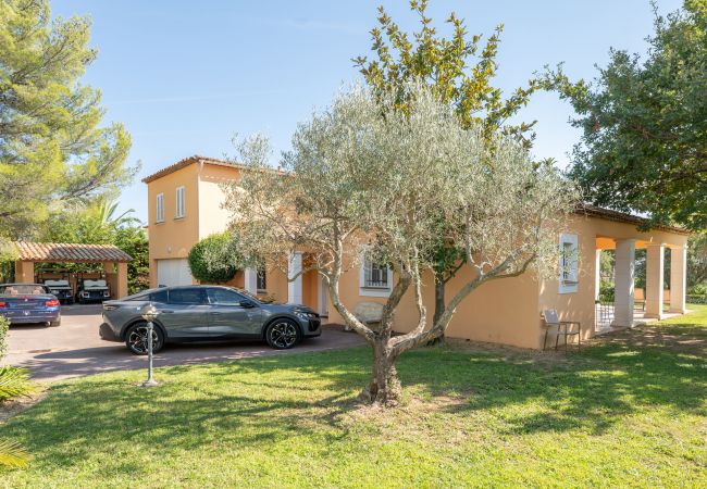 Villa à Grimaud - Carpe Diem Villa à Grimaud - Carpe Diem
