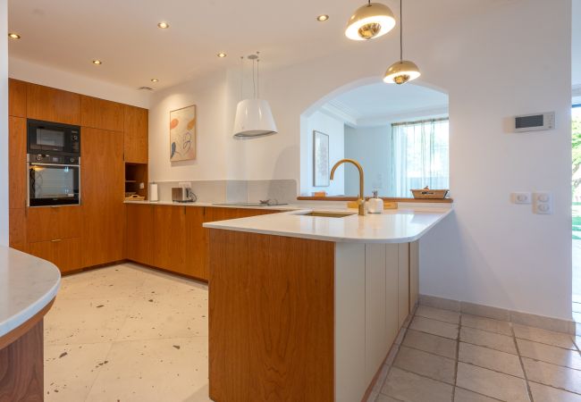 Villa à Théoule-sur-Mer - Côte Lumière Villa à Théoule-sur-Mer - Côte Lumière