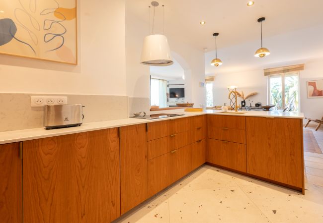 Villa à Théoule-sur-Mer - Côte Lumière Villa à Théoule-sur-Mer - Côte Lumière