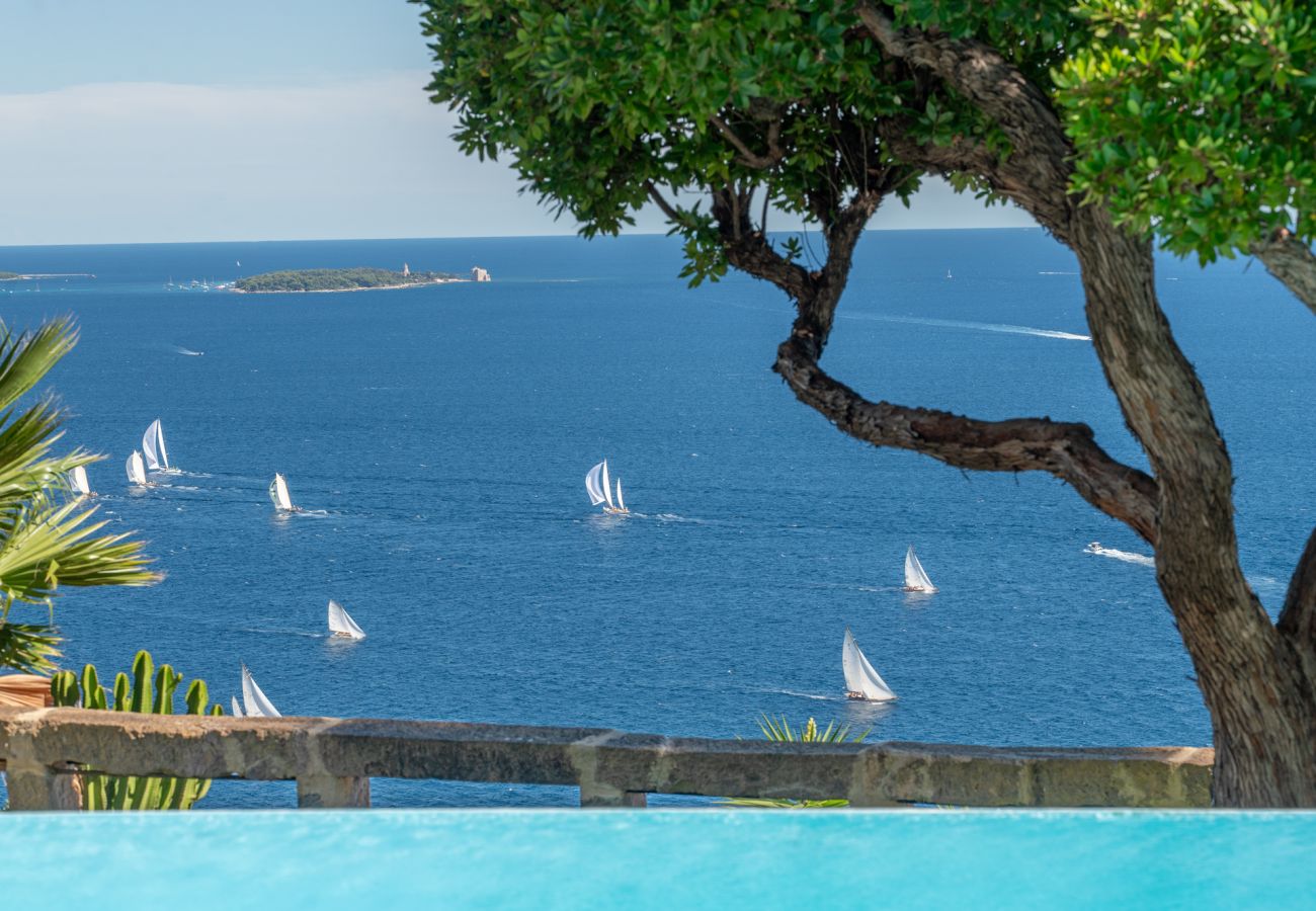 Villa à Théoule-sur-Mer - Côte Lumière