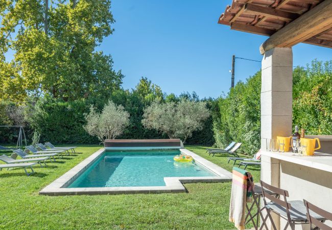 Villa à Saint-Etienne-du-Grès - La Bastide des Alpilles Villa à Saint-Etienne-du-Grès - La Bastide des Alpilles