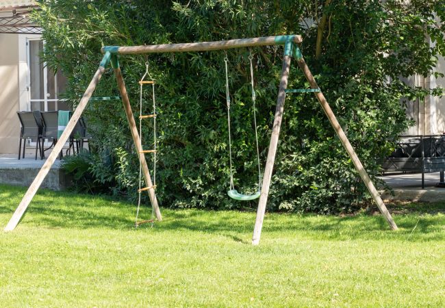 Villa à Saint-Etienne-du-Grès - La Bastide des Alpilles Villa à Saint-Etienne-du-Grès - La Bastide des Alpilles