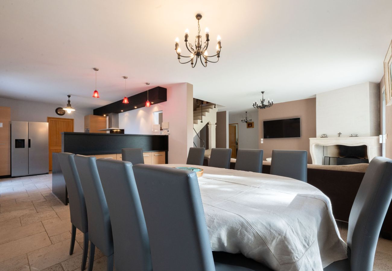 Villa à Saint-Etienne-du-Grès - La Bastide des Alpilles Villa à Saint-Etienne-du-Grès - La Bastide des Alpilles