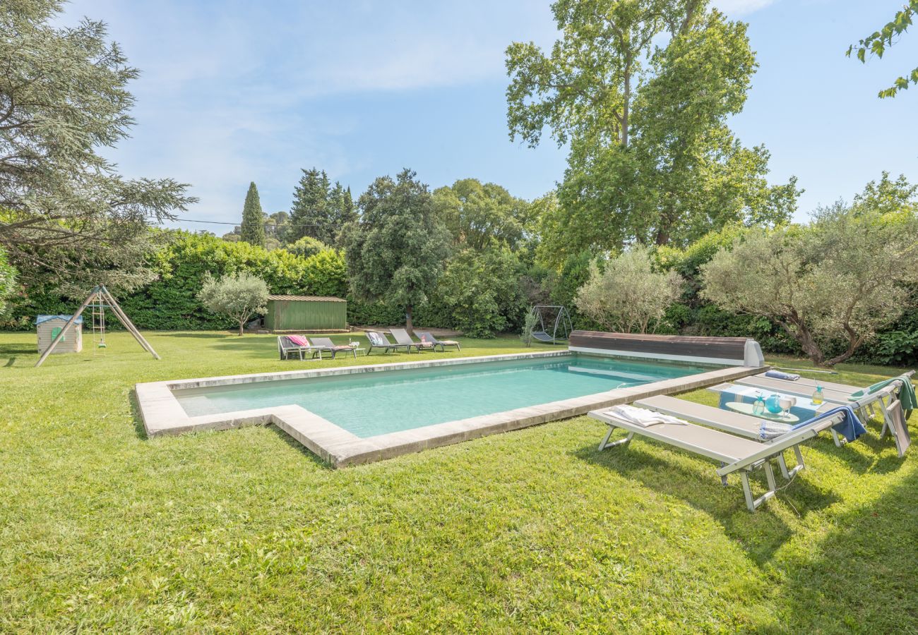 Villa à Saint-Etienne-du-Grès - La Bastide des Alpilles