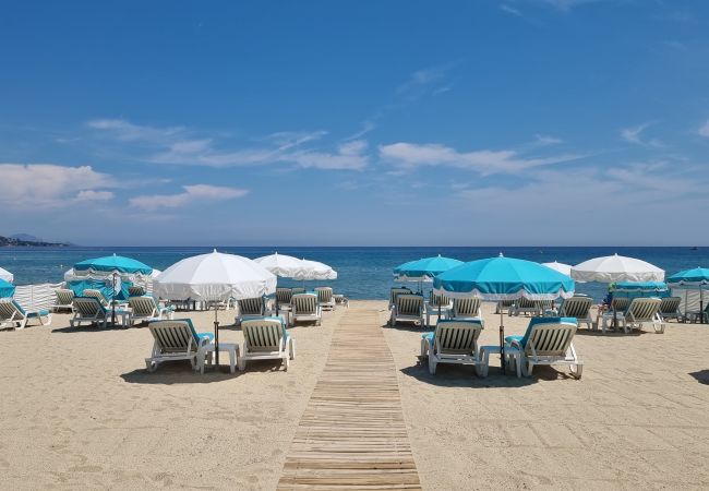 Maison de vacances 83TEIL, 850m de la plage et vue sur la mer, Sainte-Maxime, Côte d'Azur