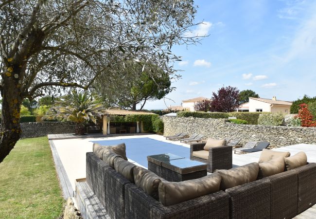 Villa à Saint-Quentin-la-Poterie - Jardin d’Uzès