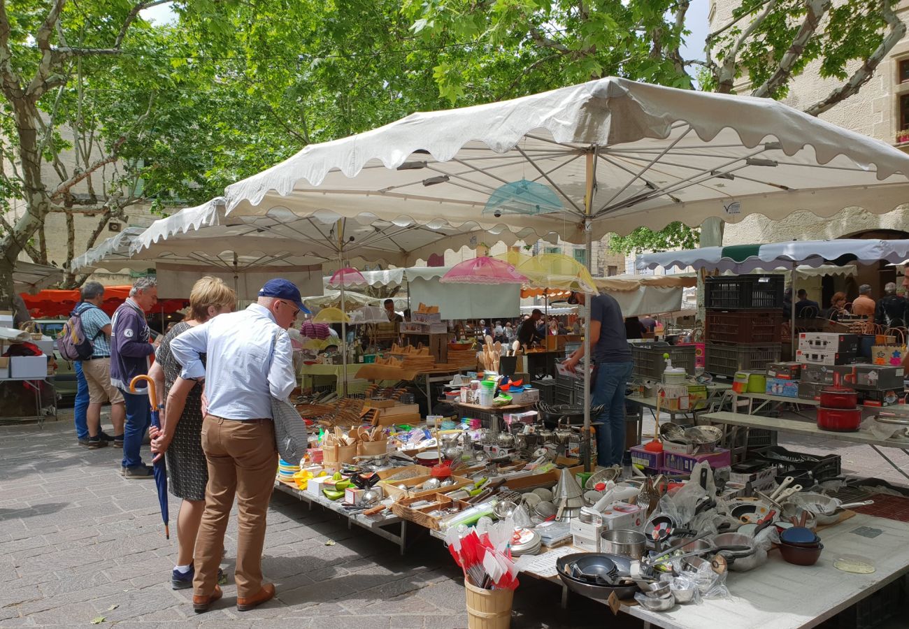Villa à Saint-Quentin-la-Poterie - Jardin d’Uzès