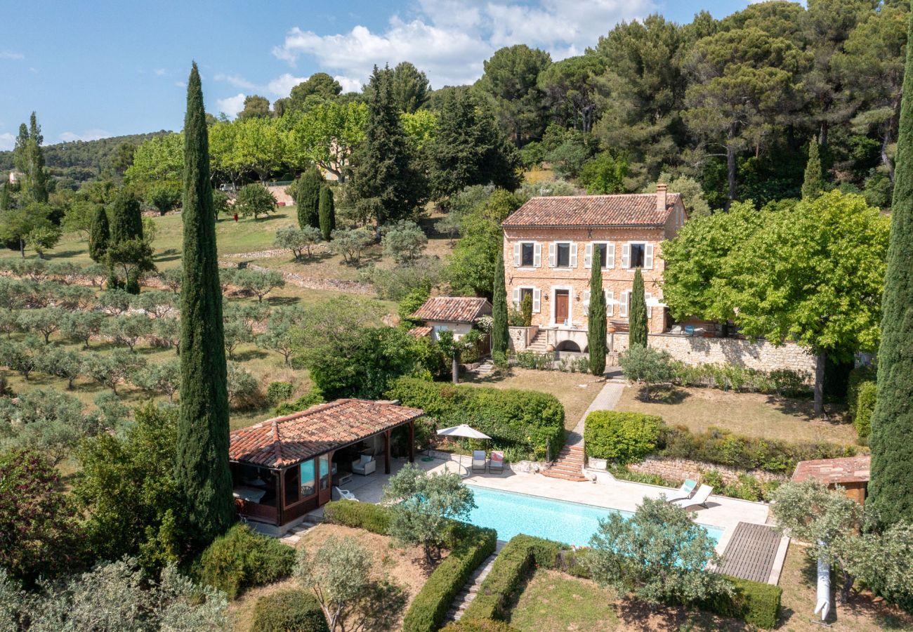 Villa à Aups - Bastide des Cyprès