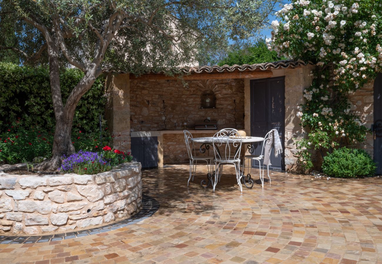Villa in Aix-en-Provence - 13MAGA