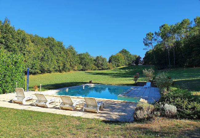 Villa in Saint-Avit-Sénieur - Senieur Villa in Saint-Avit-Sénieur - Senieur