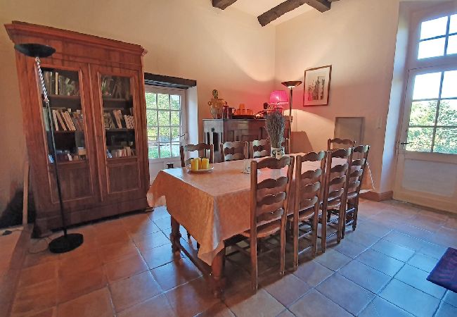 Villa in Saint-Avit-Sénieur - Senieur Villa in Saint-Avit-Sénieur - Senieur