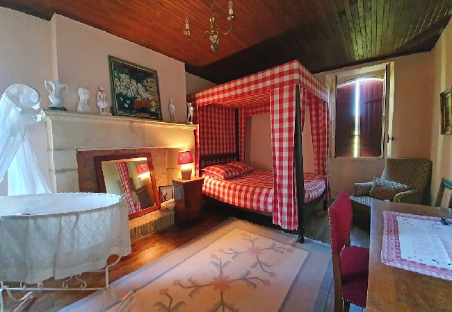 Villa in Saint-Avit-Sénieur - Senieur Villa in Saint-Avit-Sénieur - Senieur