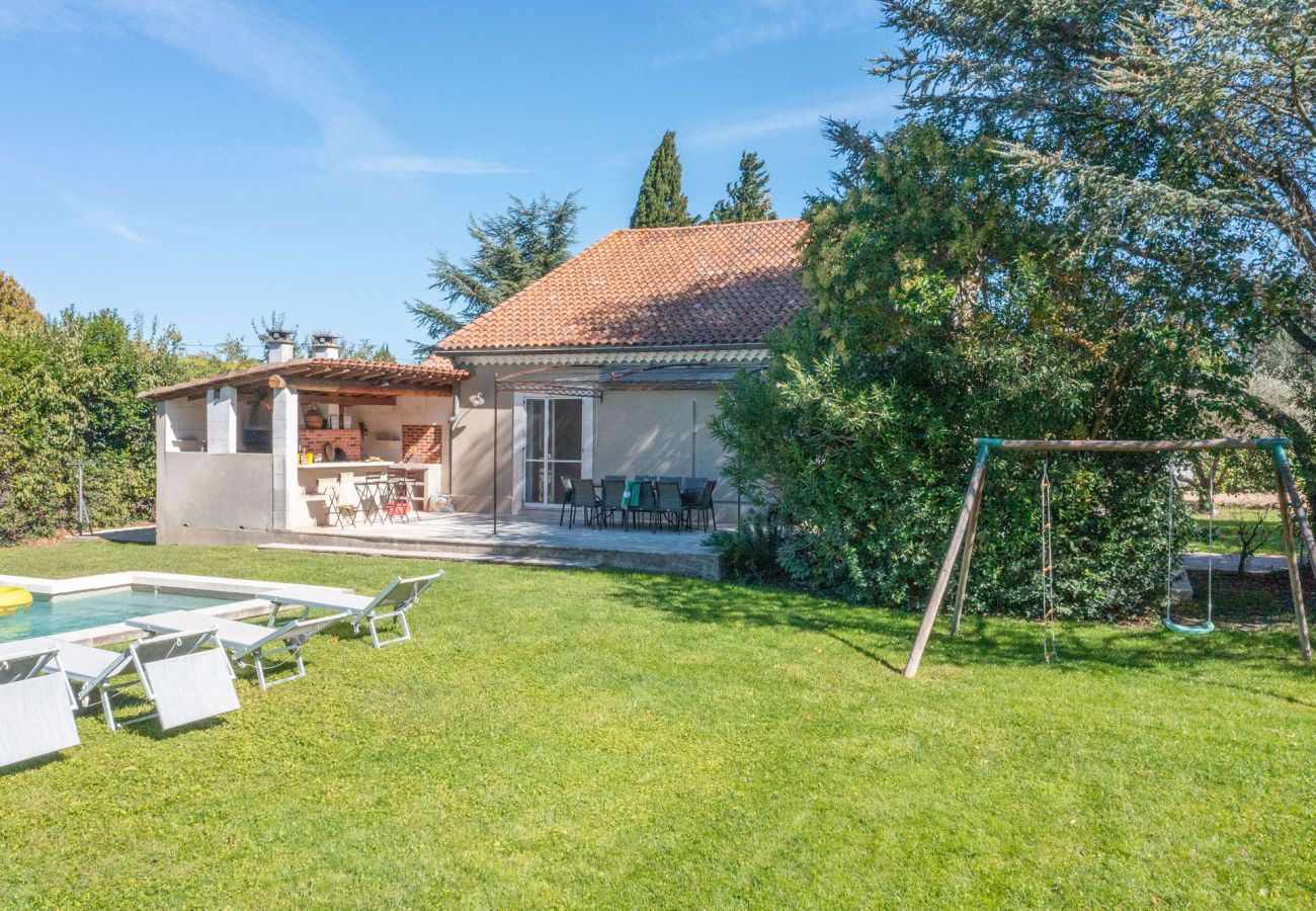Villa in Saint-Etienne-du-Grès - La Bastide des Alpilles