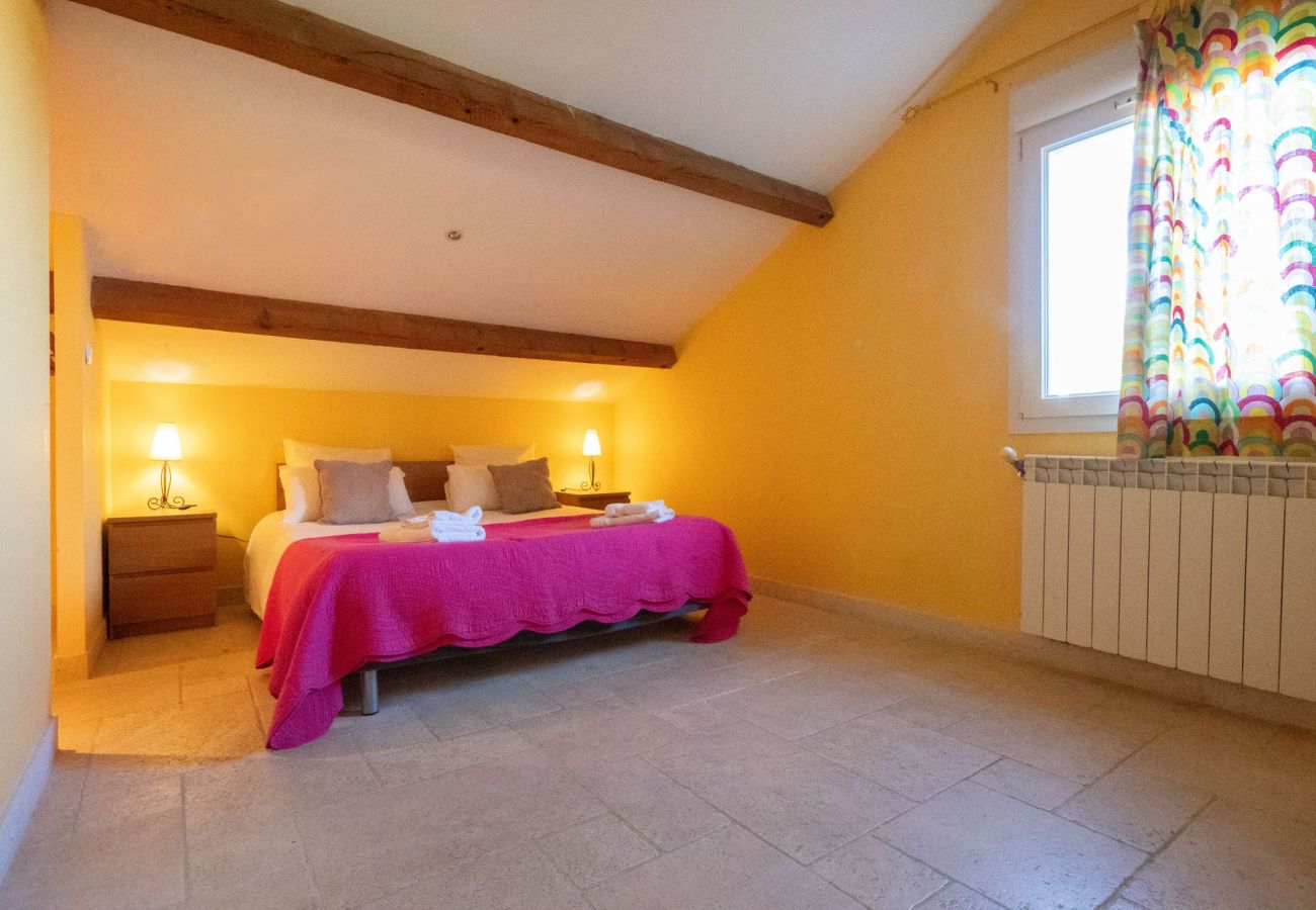Villa in Saint-Etienne-du-Grès - La Bastide des Alpilles