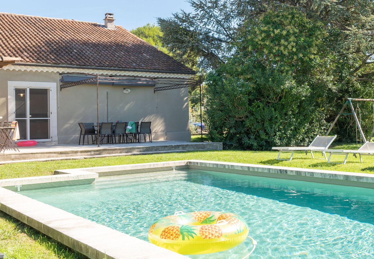 Villa in Saint-Etienne-du-Grès - La Bastide des Alpilles