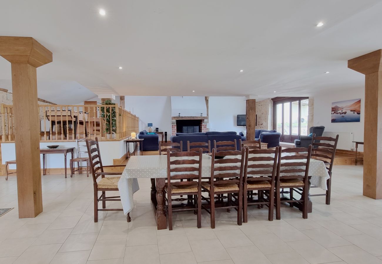 Villa in Mainzac - Le Breuil