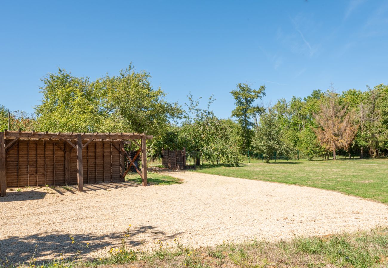Villa in Mainzac - Le Breuil