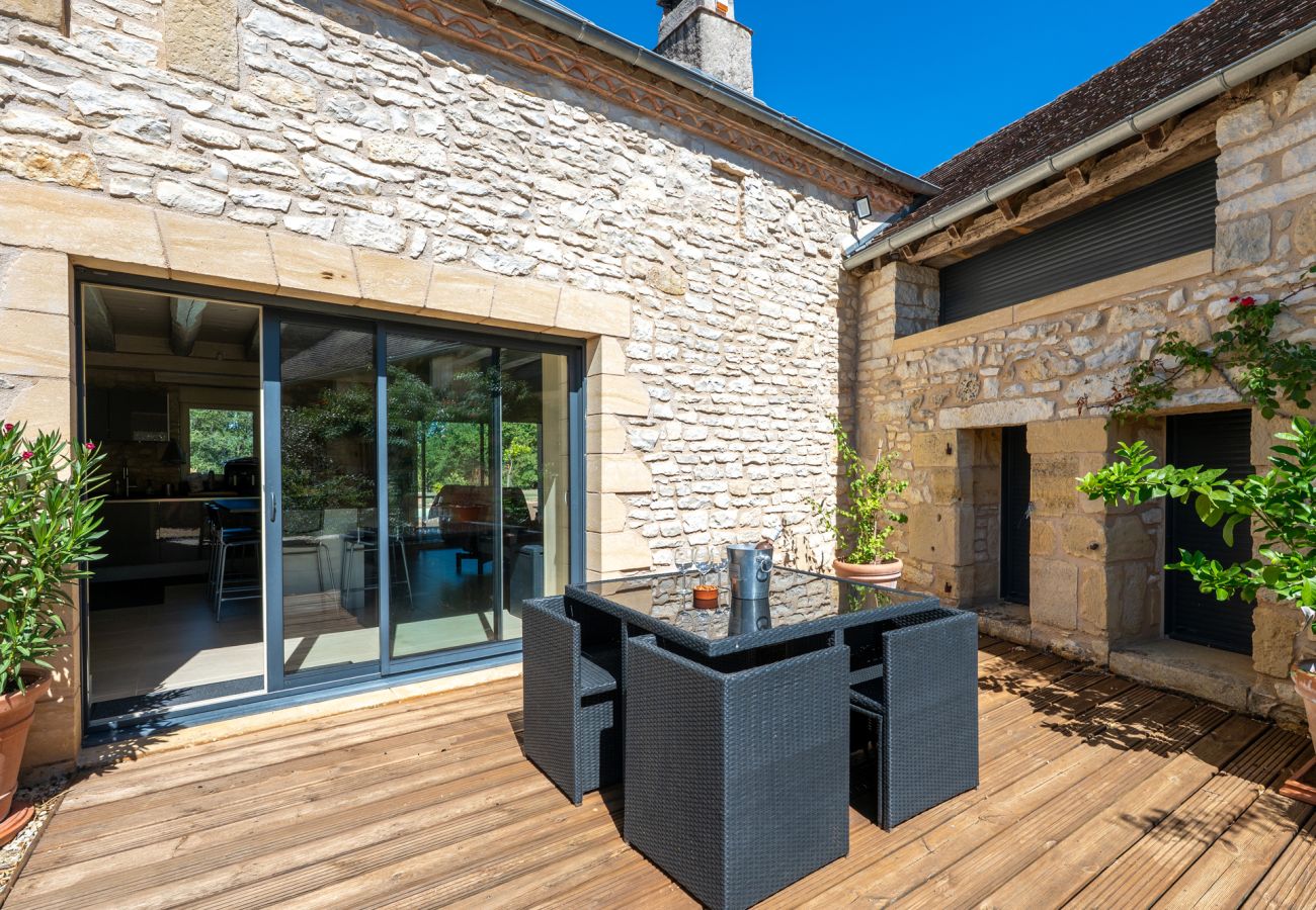 Villa in Saint-Germain-des-Prés - Le Mirambeau