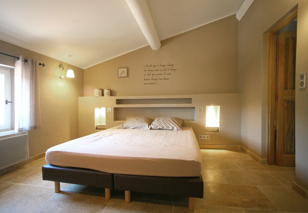Villa in Apt - Liora