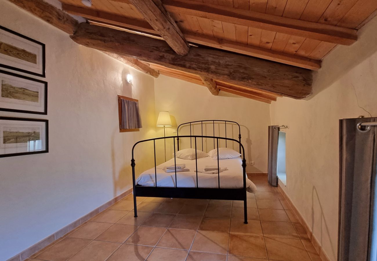 Villa in Saint-Césaire-de-Gauzignan - La Vigneronne