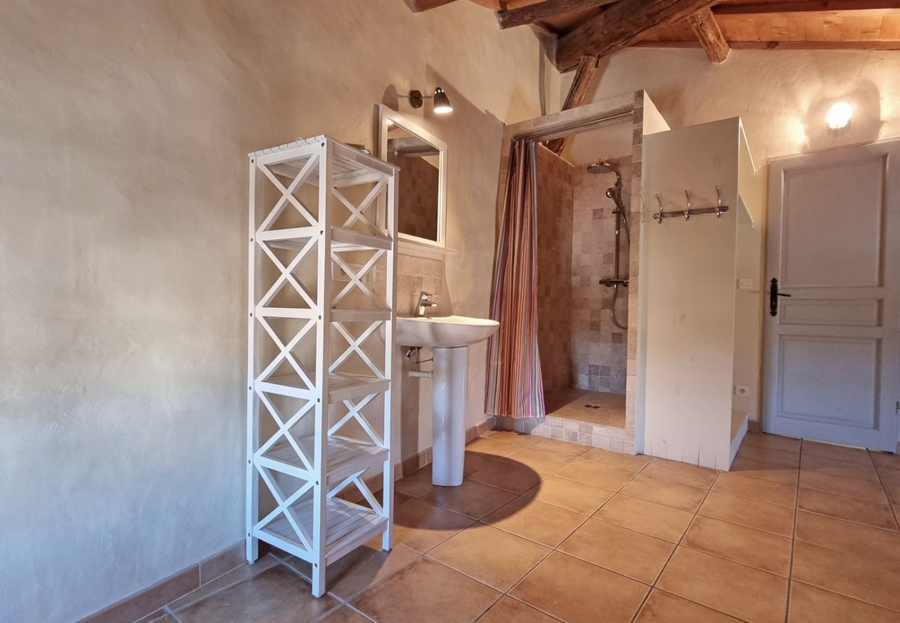Villa in Saint-Césaire-de-Gauzignan - La Vigneronne