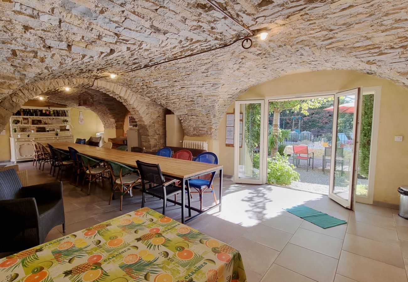Villa in Saint-Césaire-de-Gauzignan - La Vigneronne