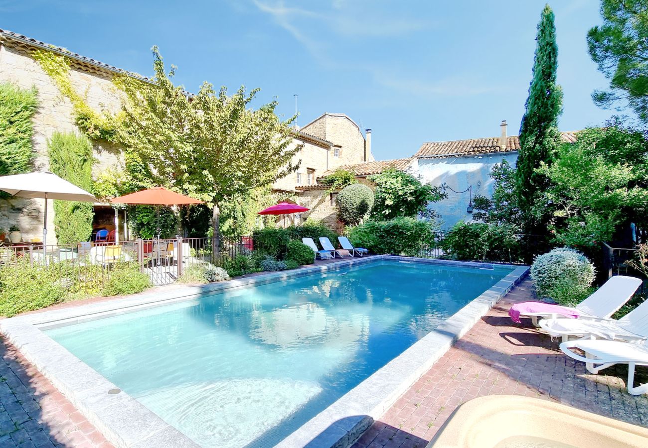 Villa in Saint-Césaire-de-Gauzignan - La Vigneronne