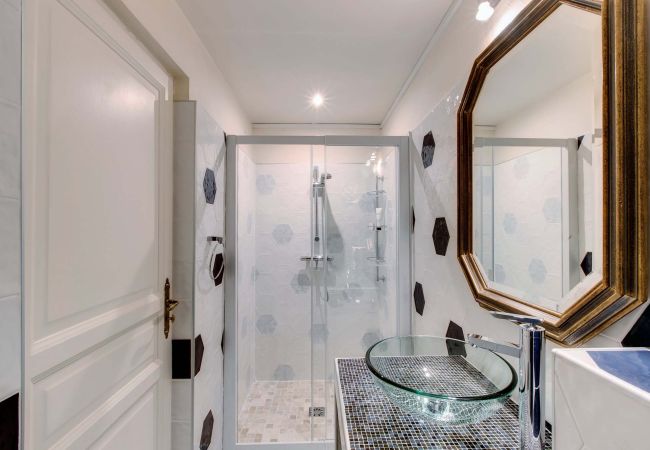 Villa in Vescours - Château de Montsymond Villa in Vescours - Château de Montsymond