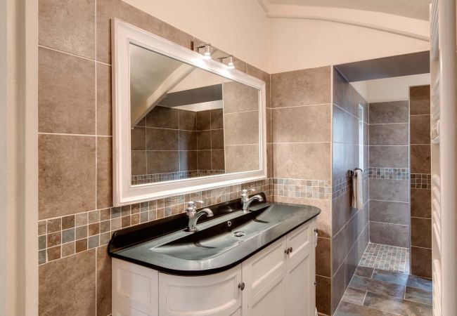 Villa in Vescours - Château de Montsymond Villa in Vescours - Château de Montsymond