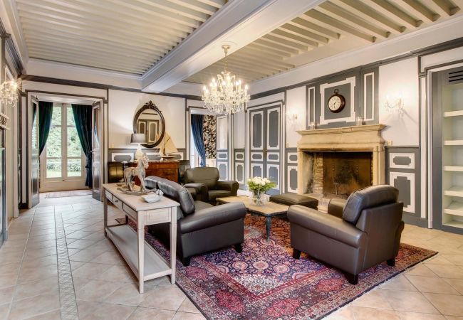 Villa in Vescours - Château de Montsymond Villa in Vescours - Château de Montsymond