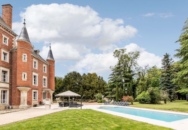 Villa in Vescours - Château de Montsymond Villa in Vescours - Château de Montsymond