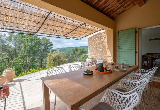 Villa in Tourretes sur Loup - Mas des Violettes Villa in Tourretes sur Loup - Mas des Violettes