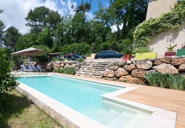 Villa in Tourretes sur Loup - Mas des Violettes Villa in Tourretes sur Loup - Mas des Violettes