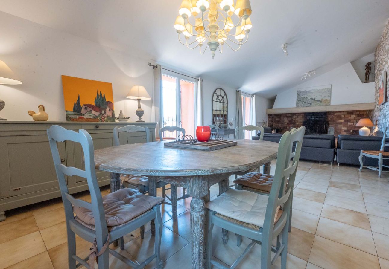 Villa in Viols-en-Laval - Mas de l'Avit
