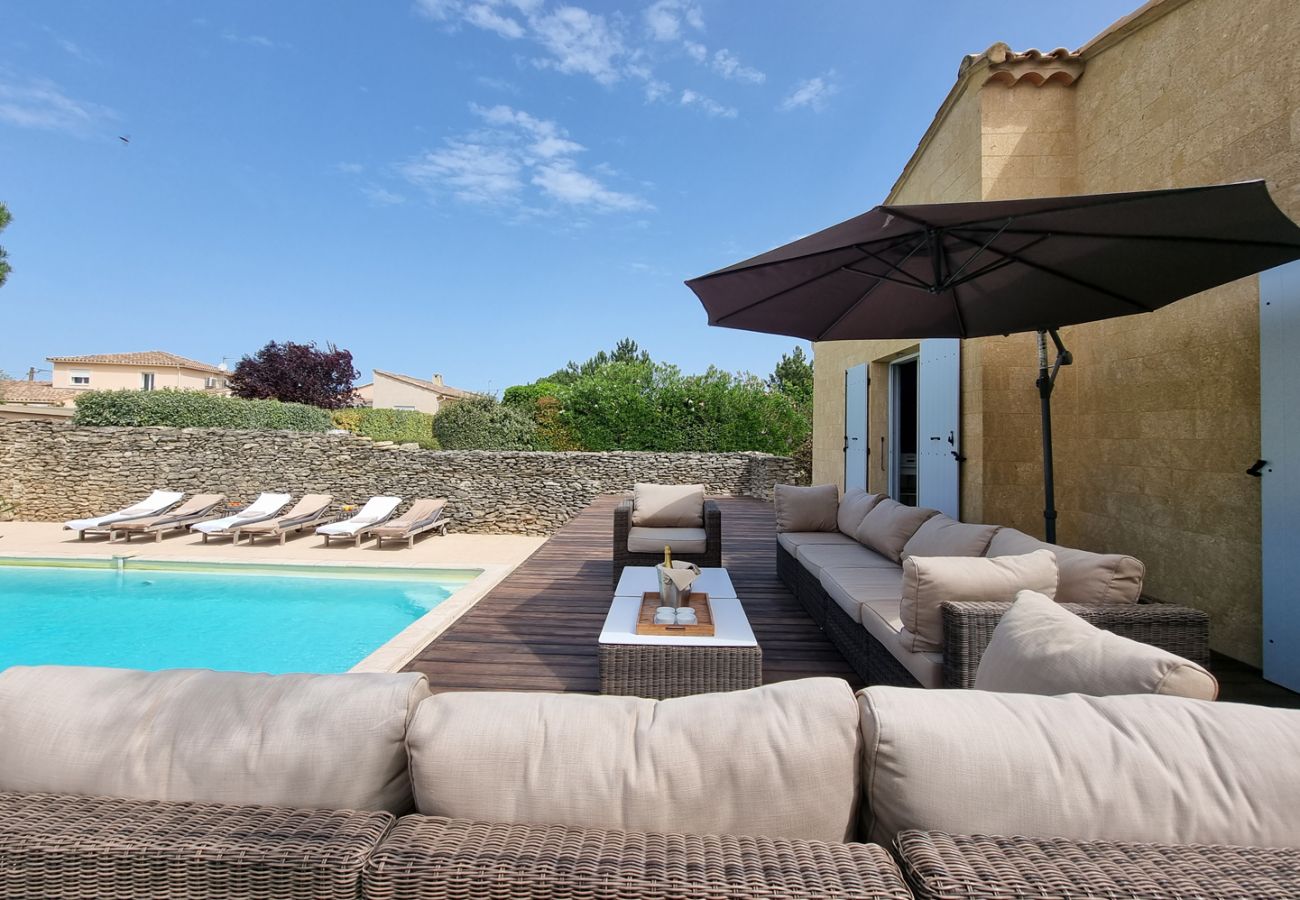 Villa in Saint-Quentin-la-Poterie - Jardin d’Uzès