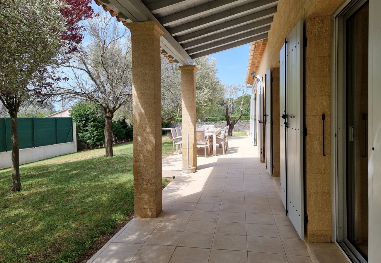 Villa in Saint-Quentin-la-Poterie - Jardin d’Uzès