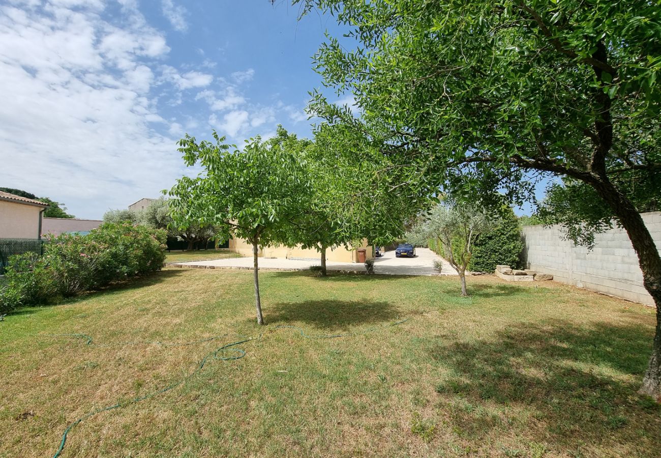 Villa in Saint-Quentin-la-Poterie - Jardin d’Uzès