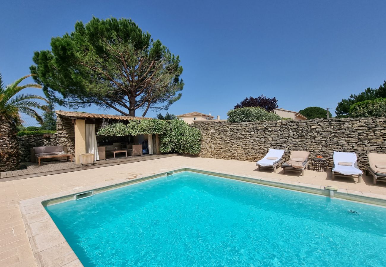 Villa in Saint-Quentin-la-Poterie - Jardin d’Uzès
