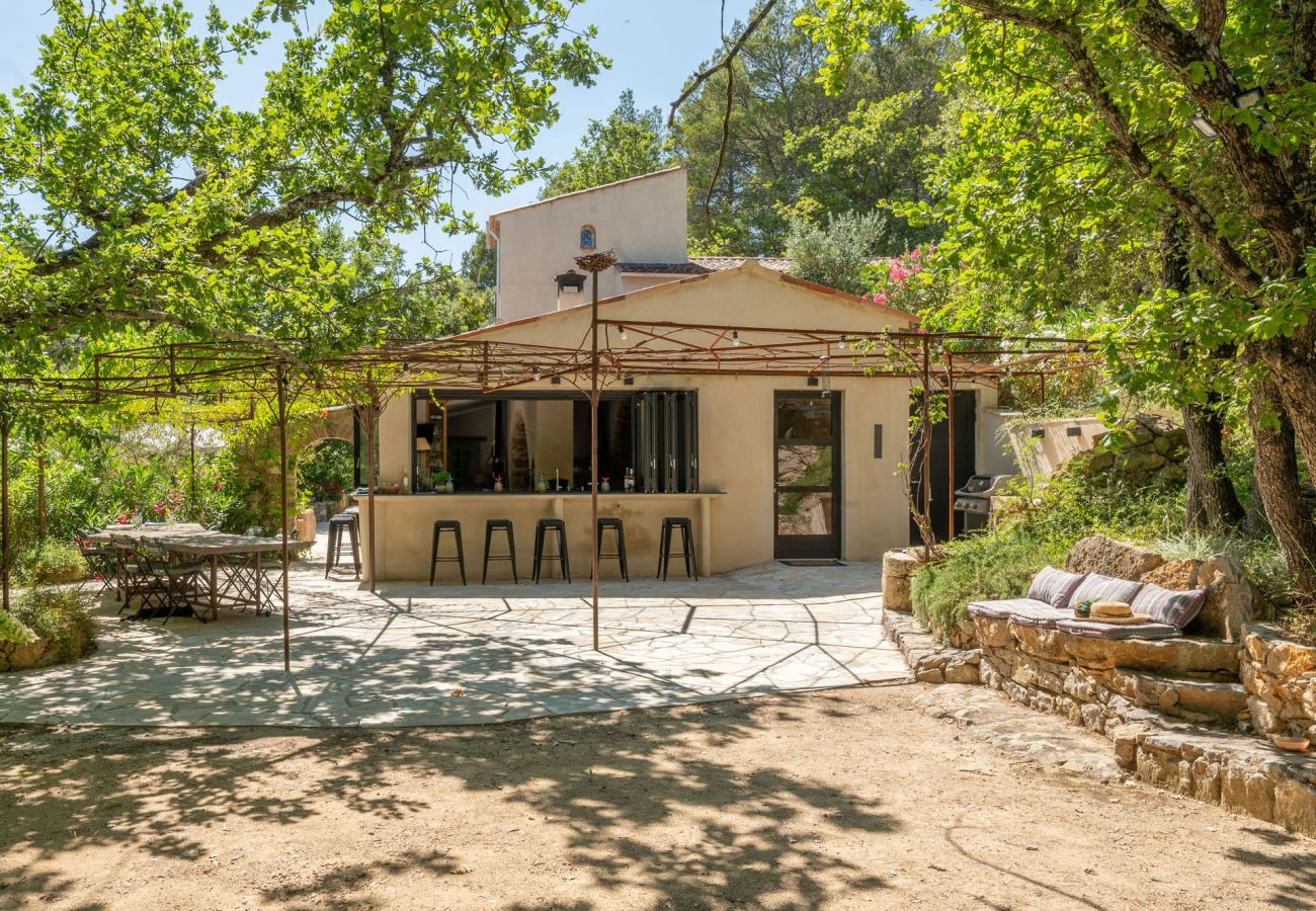 Villa in Cotignac - La Bergerie Caseneuve