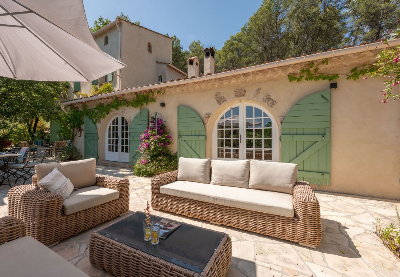 Villa in Cotignac - La Bergerie Caseneuve