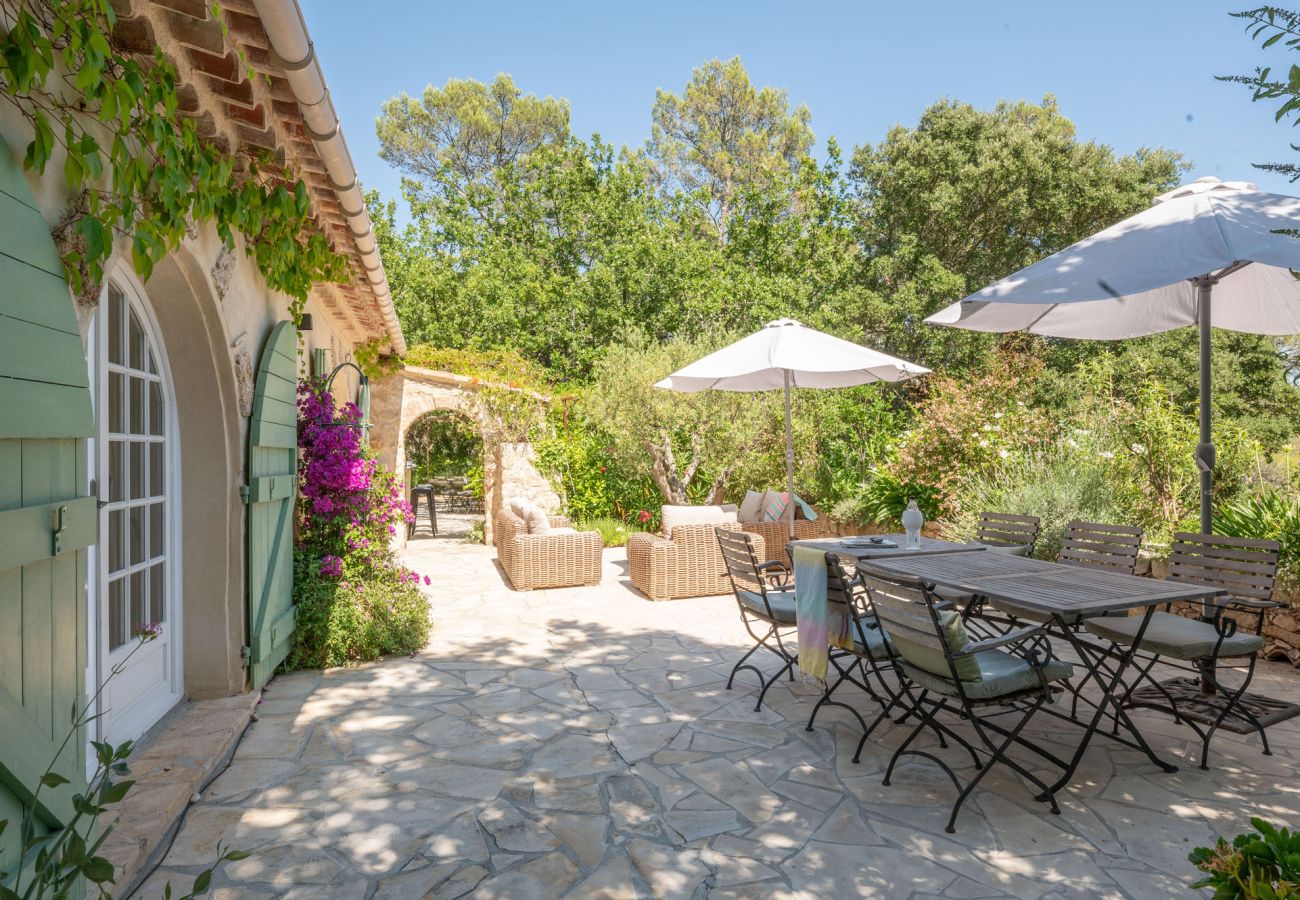 Villa in Cotignac - La Bergerie Caseneuve