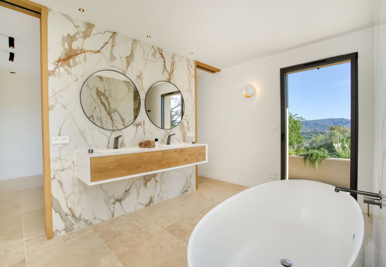 Villa in Grimaud - Peridron