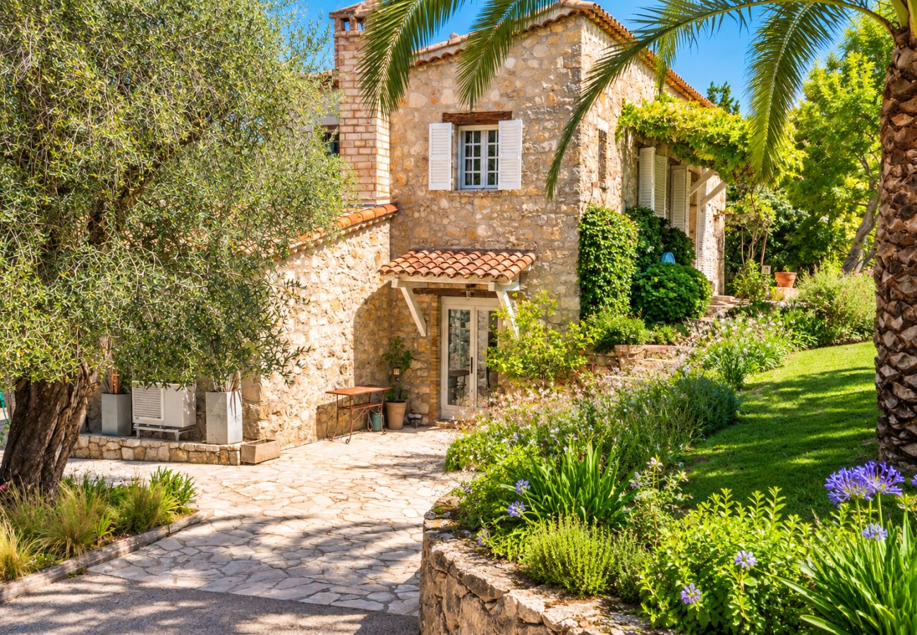 Villa in Le Rouret - La Bergerie